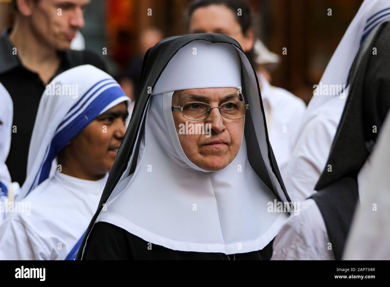 nun headpiece
