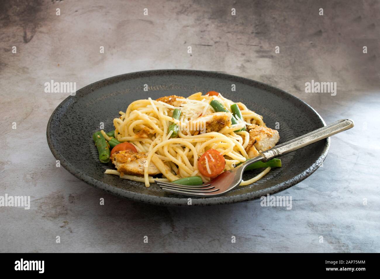 Chicken pasta hi-res stock photography and images - Alamy