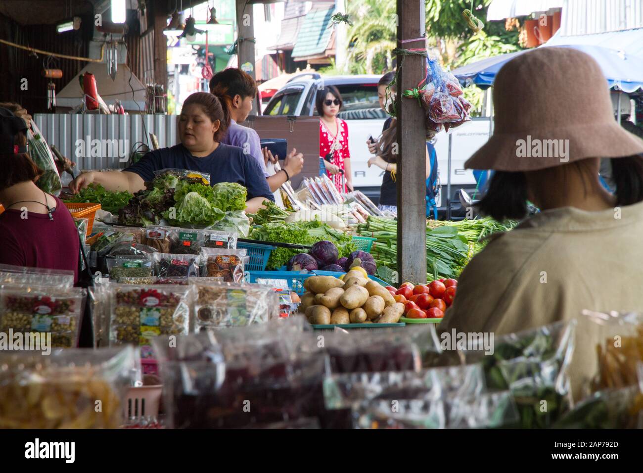Chiang Mai Market Thailand stall people Stock Photo - Alamy