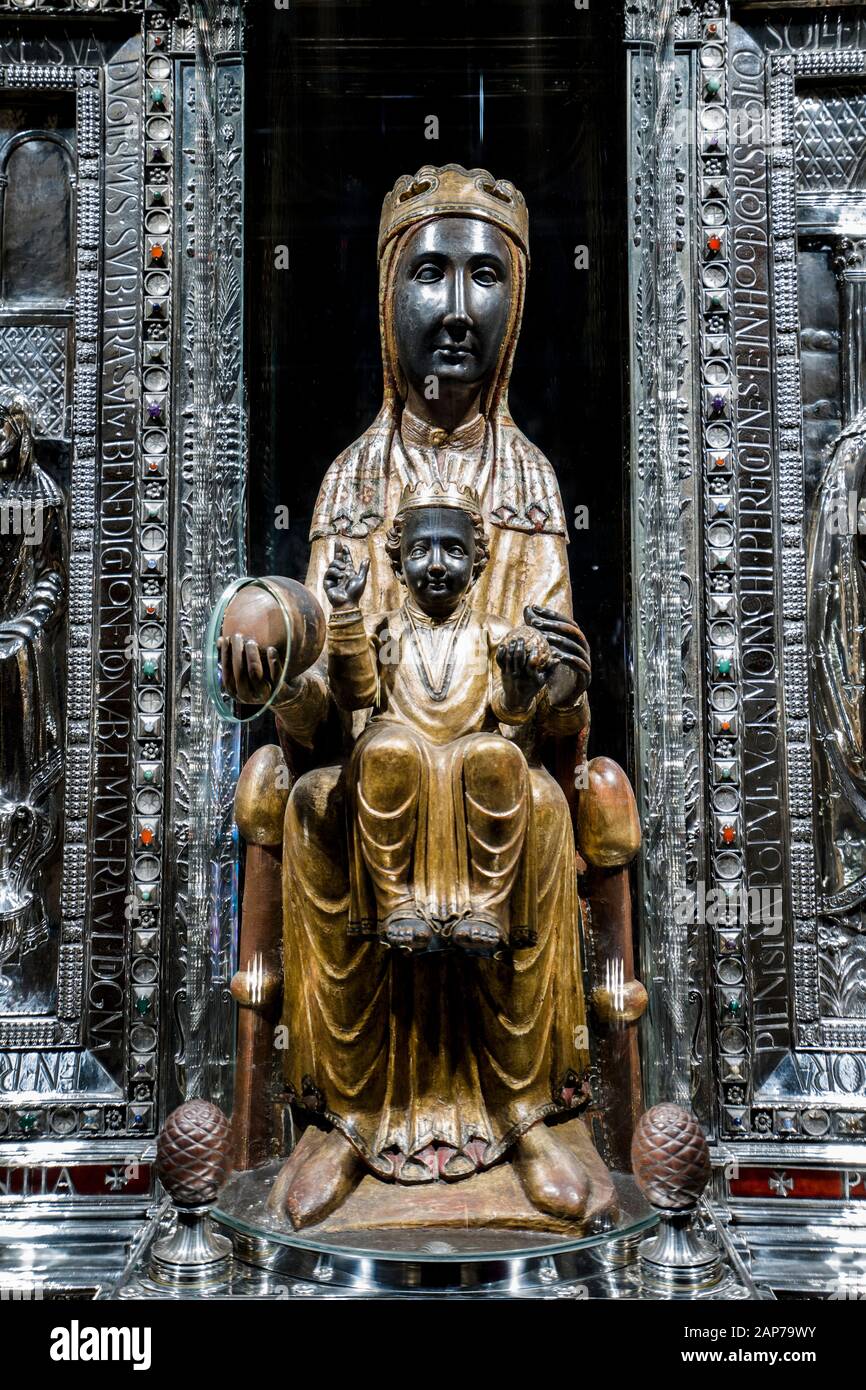 Lady of Montserrat Black Madonna Stock Photo Alamy