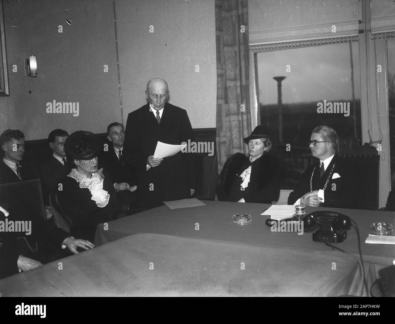 Farewell mayor Raversloot van Avereest Date: January 14, 1946 Location ...