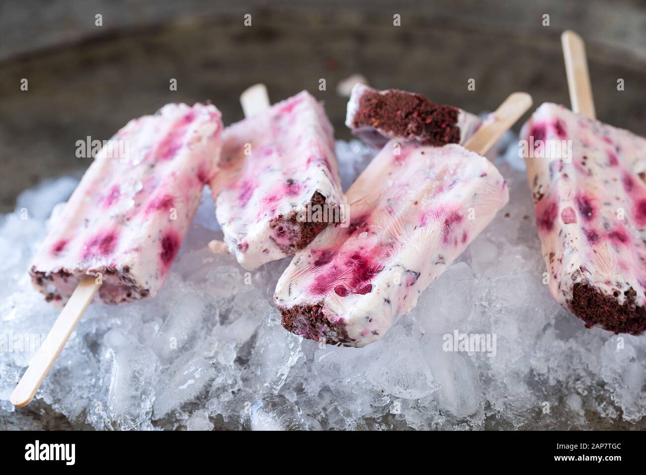 Frozen yoghurt blocks hires stock photography and images Alamy