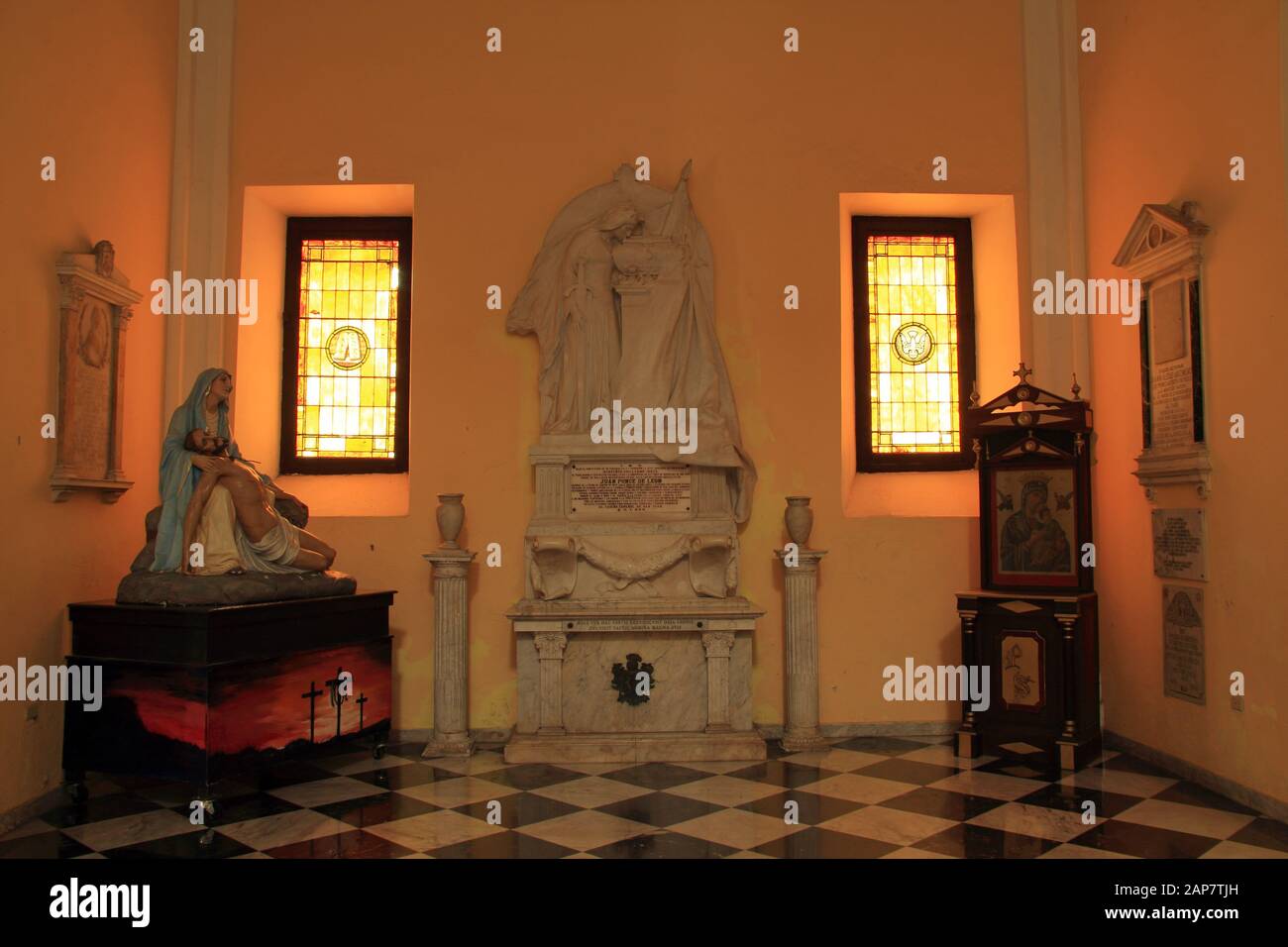 The historic San Juan Cathedral, which houses the tomb of Ponce de Leon