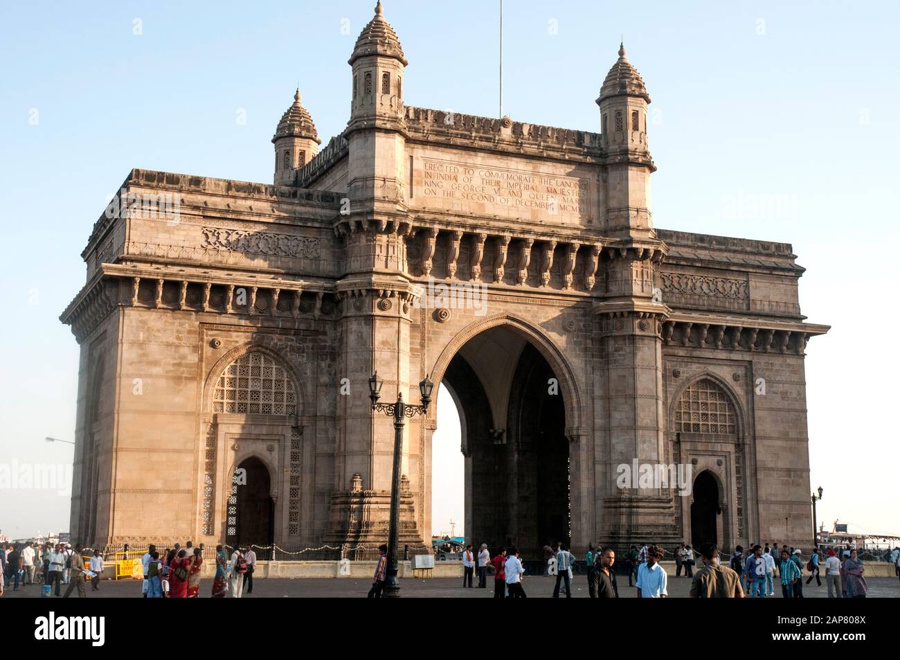 Gateway to India monument erected 1911 at Apollo Bunder, Mumbai (formerly Bombay), Maharashtra State, to mark the first royal visit to India Stock Photo