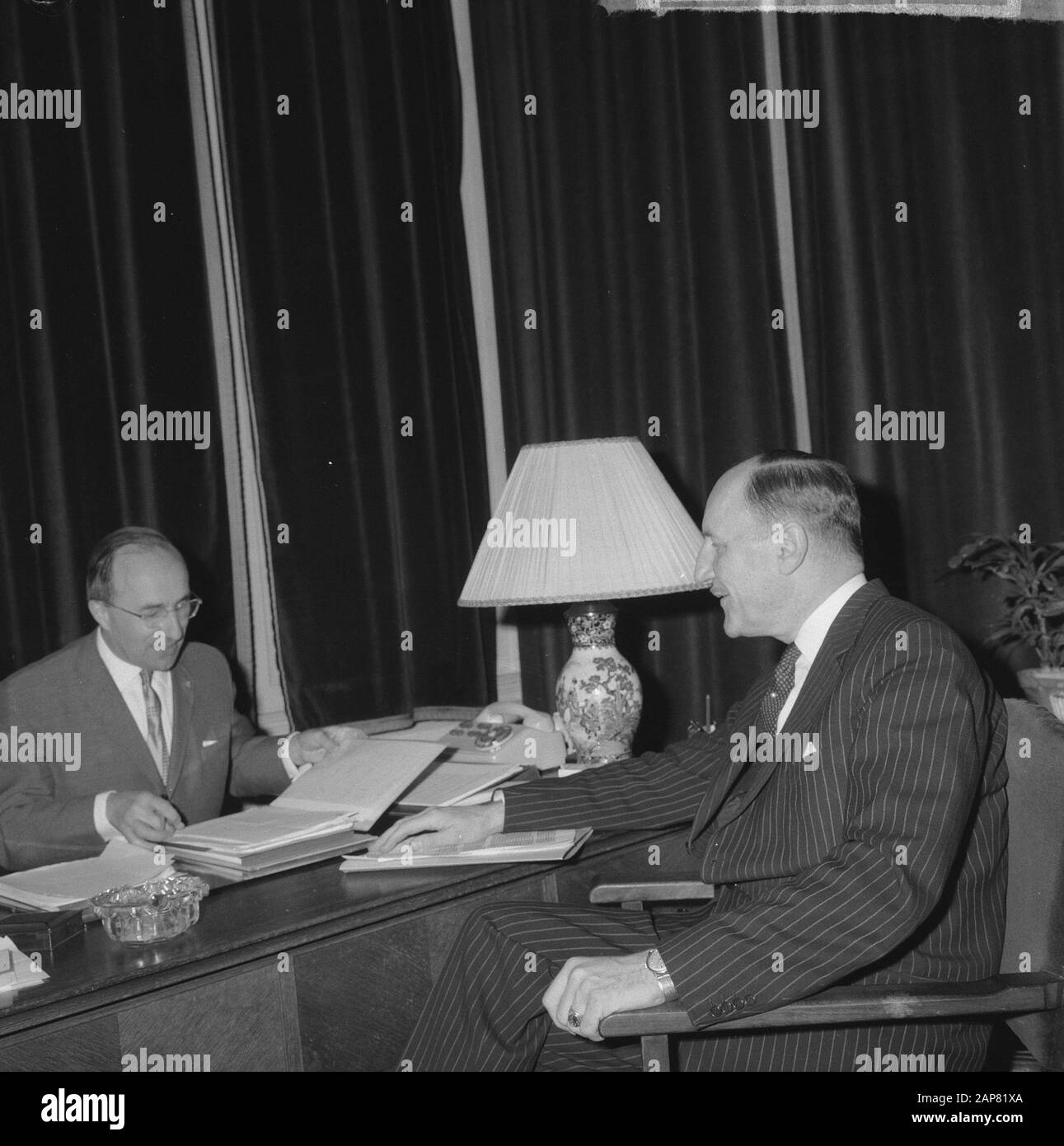 The cabinet formation mr. Cals in conversation with minister Luns Date: 8 april 1965 Location: The Hague, Zuid-Holland Keywords: conversations, cabinet formations Personal name: Cals, Jo, Luns, J.A.M.H., Luns, Joseph Stock Photo