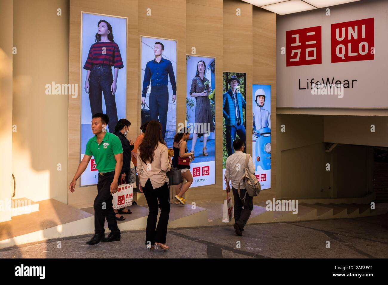 Nhân đôi trải nghiệm mua sắm chất lượng Nhật Bản với cửa hàng mới của UNIQLO  tại AEON MALL Long Biên  AEONMALL Vietnam