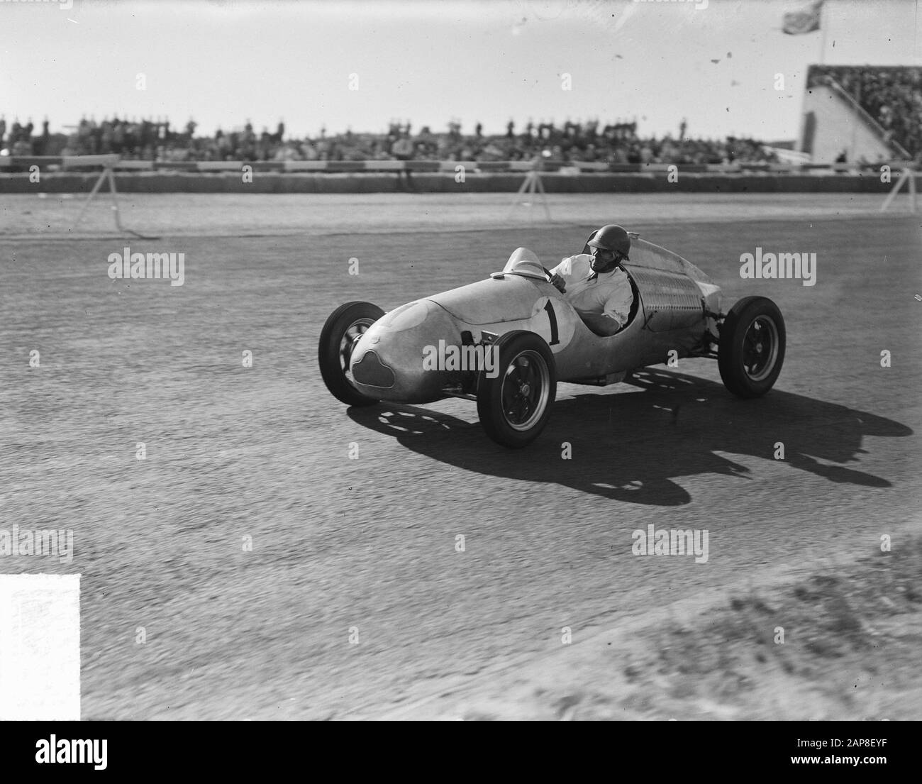 1950s Racing Arrow Sports car race 1950 Black and White Stock Photos & Images - Alamy