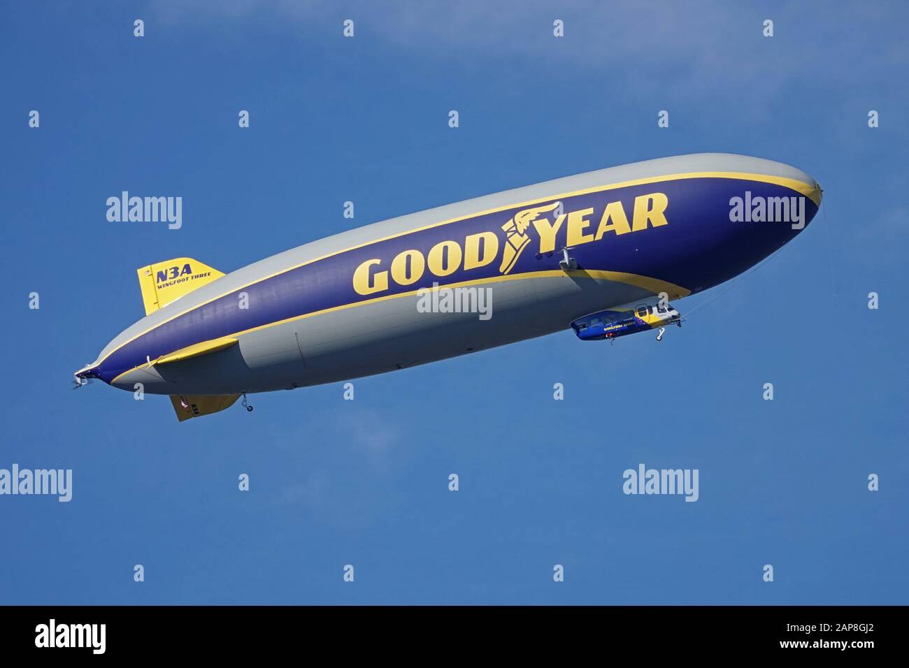 Nt commercial aircraft hires stock photography and images Alamy