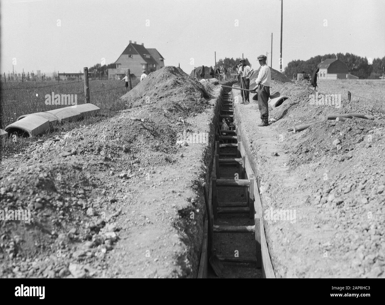 workers, work, drainage, laying sewerage Date: undated Keywords ...