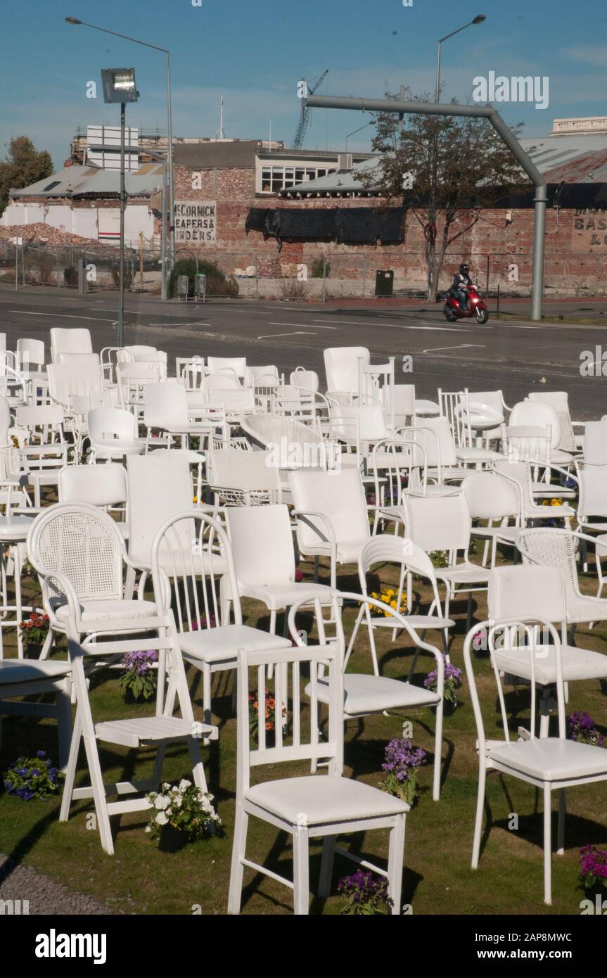185 Empty White Chairs High Resolution Stock Photography and Images - Alamy