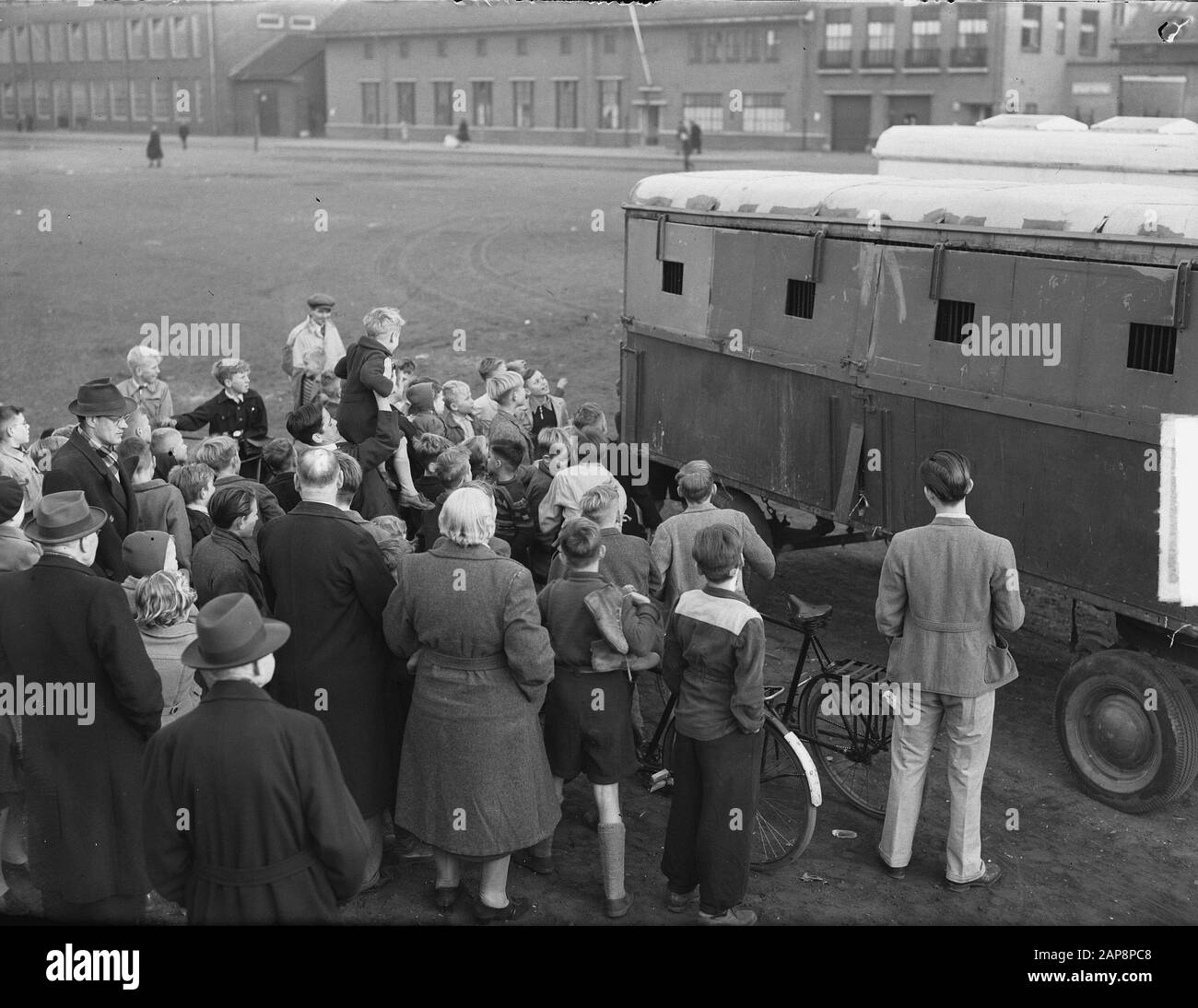 Circus Mullens in Amsterdam Date October 23, 1950 Location Amsterdam