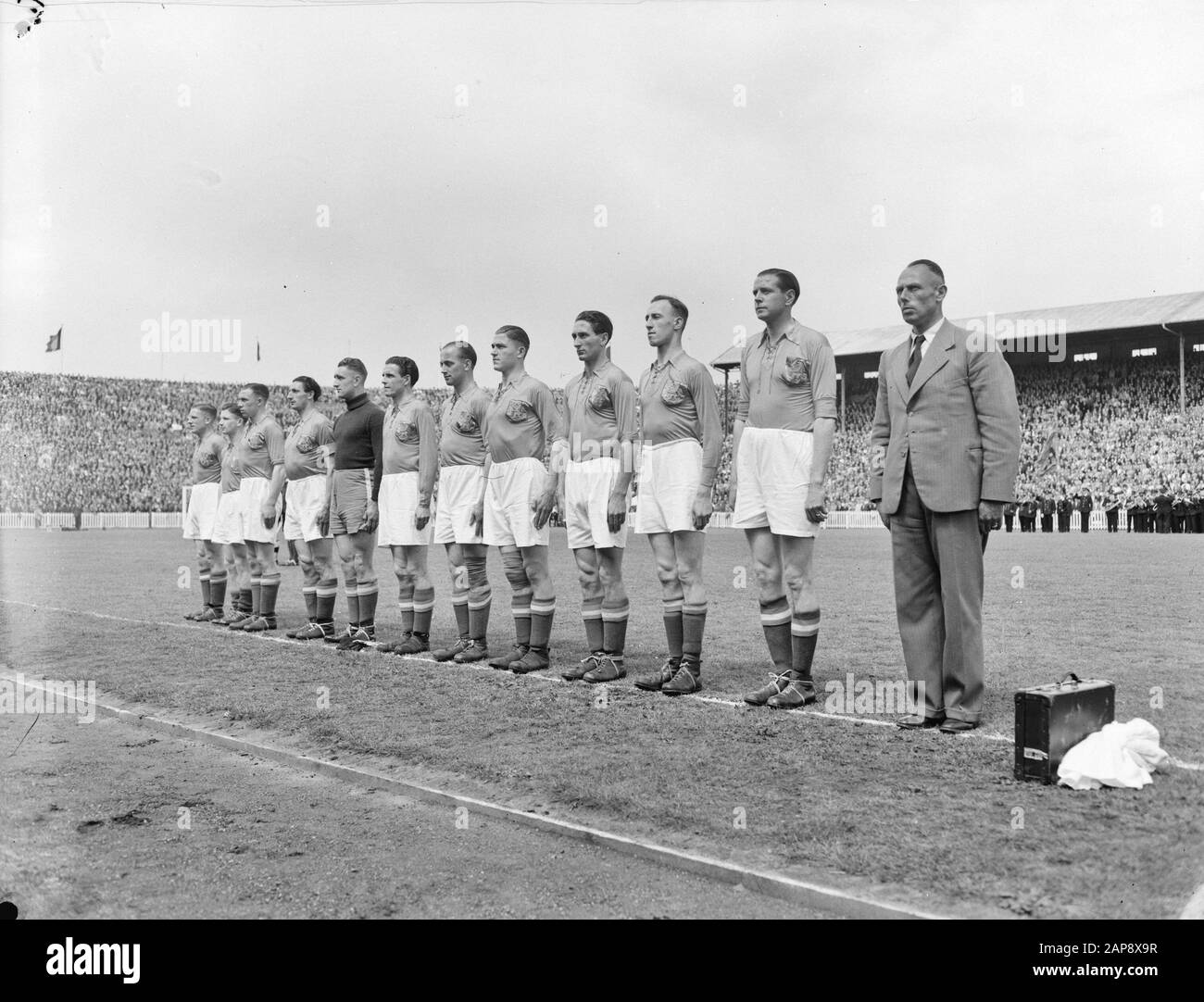 Belgie-Holland 2-2.Dutch national team Date: 30 May 1946 Location: Antwerp Keywords: teams, international, sport, football Stock Photo
