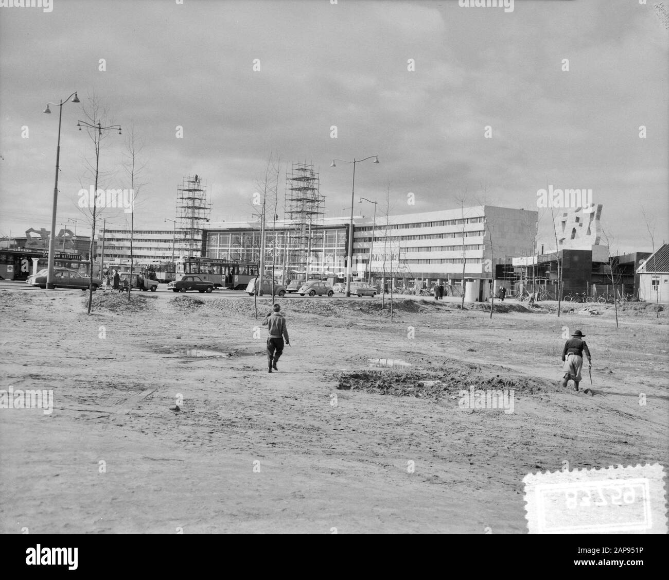 New railway station ns rotterdam Black and White Stock Photos & Images ...