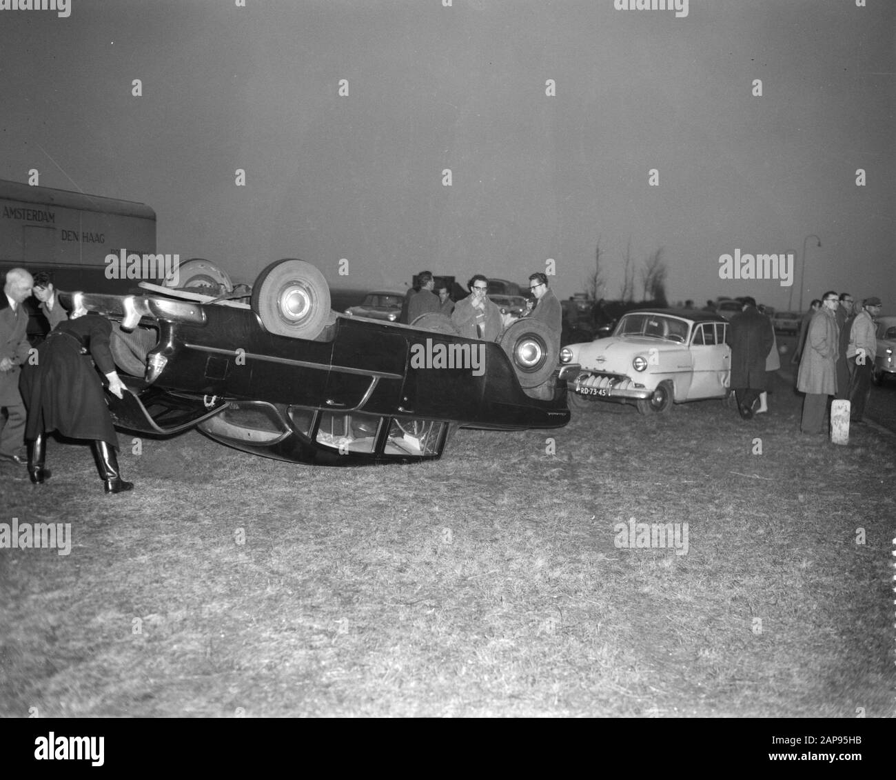 Car accident at the Haagsche weg Date: 19 February 1958 Keywords: Car accidents Stock Photo