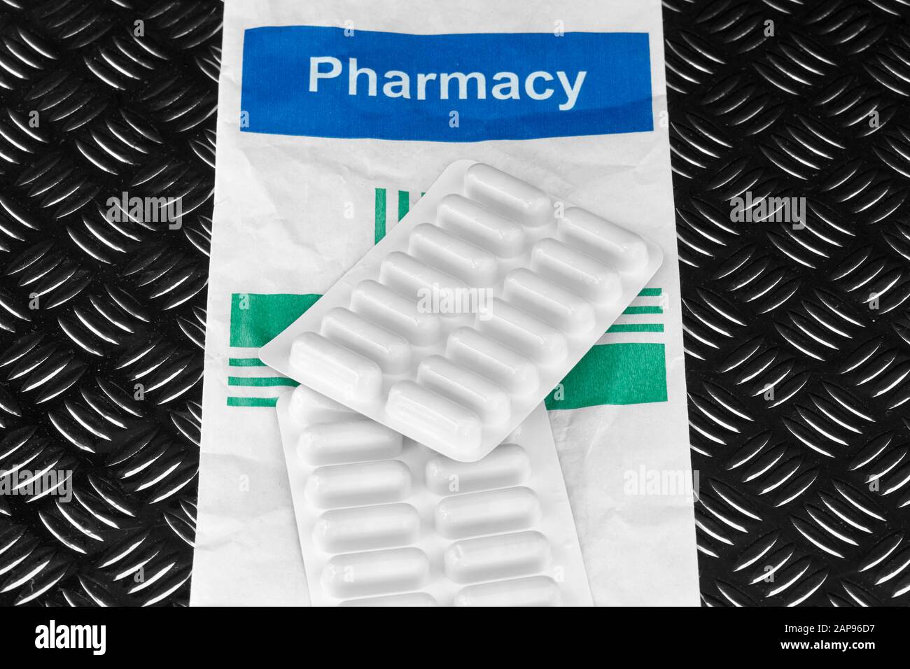 pharmacy bolsas with hooks