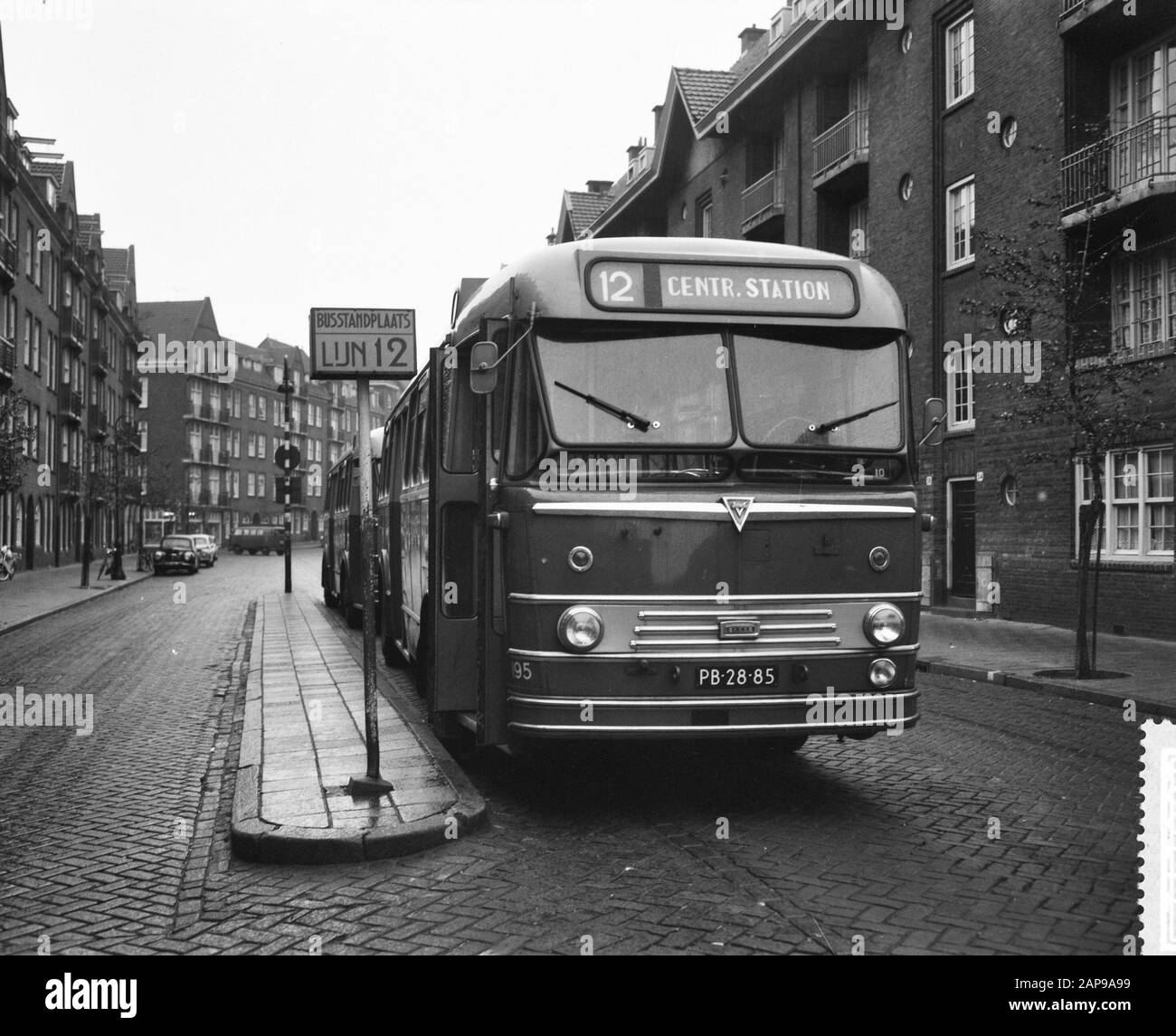 Bus lines hires stock photography and images Alamy