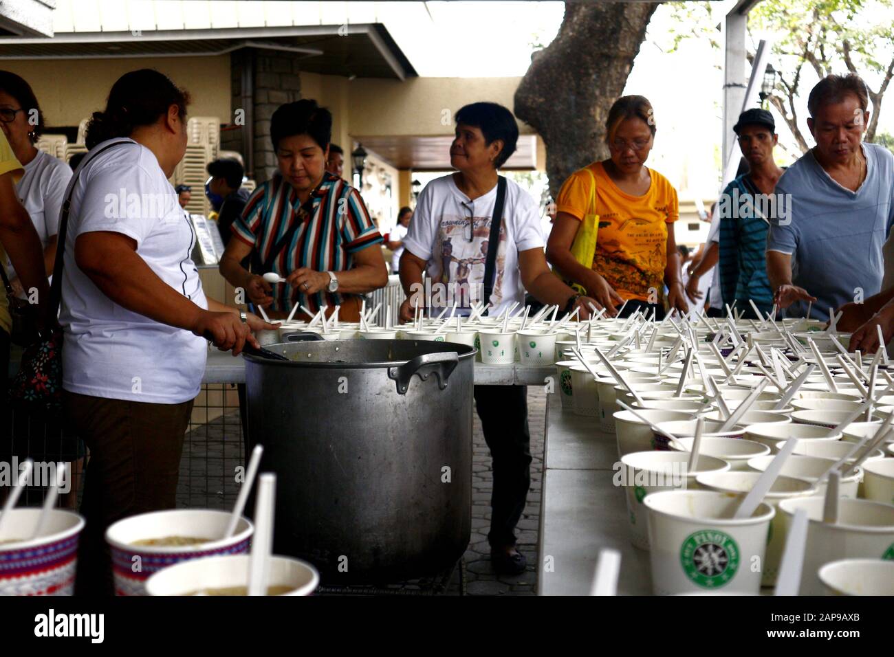 Philippines Feeding Program Hi res Stock Photography And Images Alamy philippines-feeding-program-hi-res-stock-photography-and-images-alamy