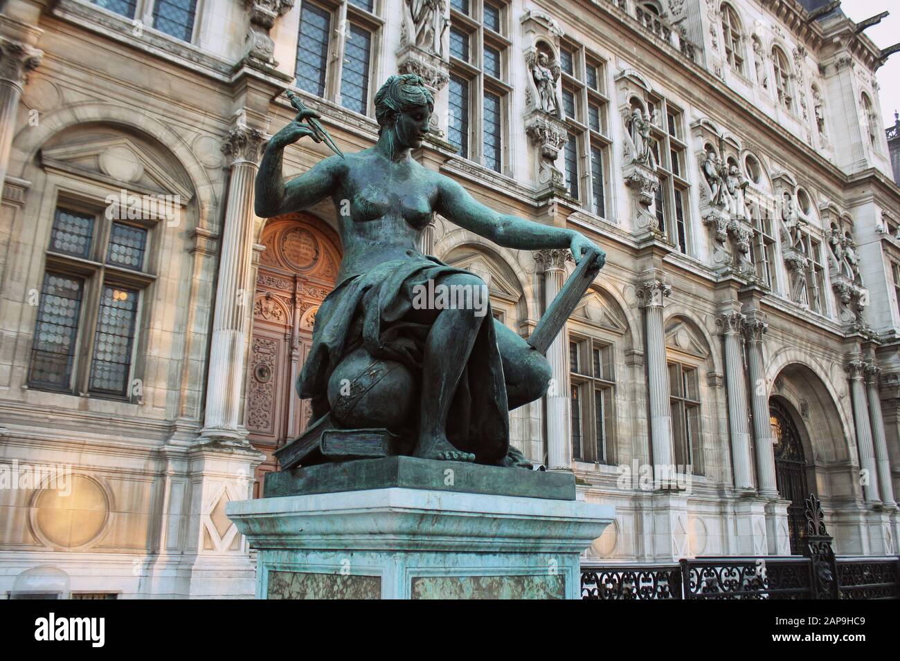 Bronze Antique statue of Science from Jules Blanchard at 1882 by City Hall in Paris, France Stock Photo