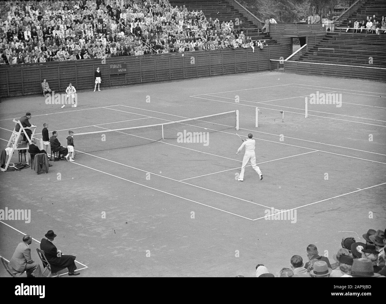 Davis Cup Matches Netherlands against Zuidafrika Date: May 15, 1947 Location: Netherlands, South Africa Personal name: Davis Cup Contests Stock Photo
