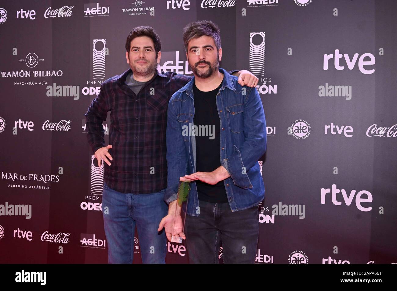 La cantante española Aitana Ocaña atiende un photocall antes del Odeon de  la gala de premios de la música en el Teatro Real de Madrid Fotografía de  stock - Alamy