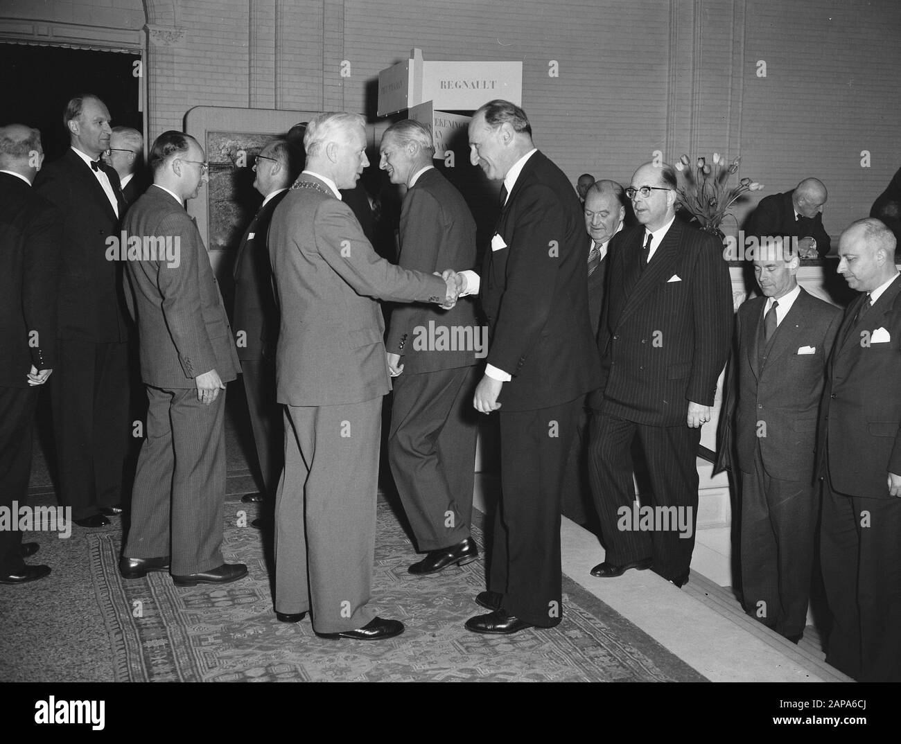 Association of Wholesalers, congress and dinner Amsterdam Date: 21 april 1955 Location: Amsterdam, Noord-Holland Keywords: BOND, Wholesalers, congresses Stock Photo