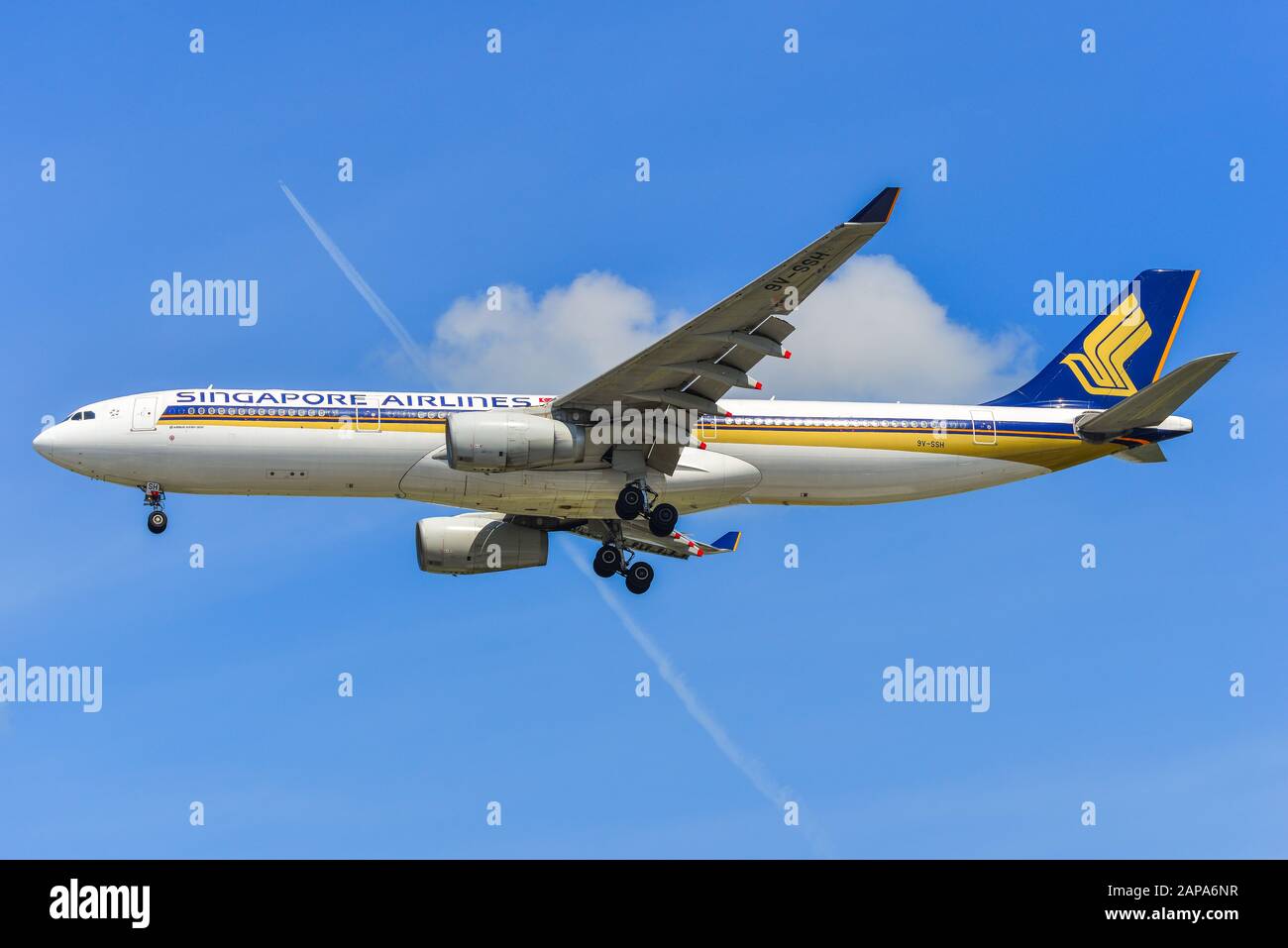 A330 100 hi-res stock photography and images - Alamy