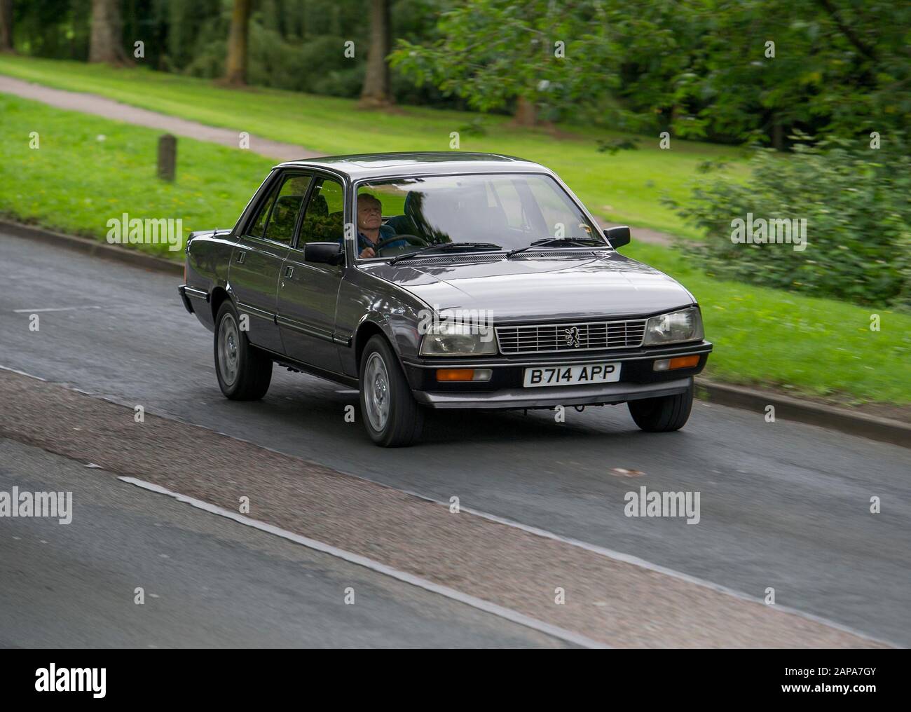 1985 Peugeot 505 GTi classic French fast saloon car Stock Photo