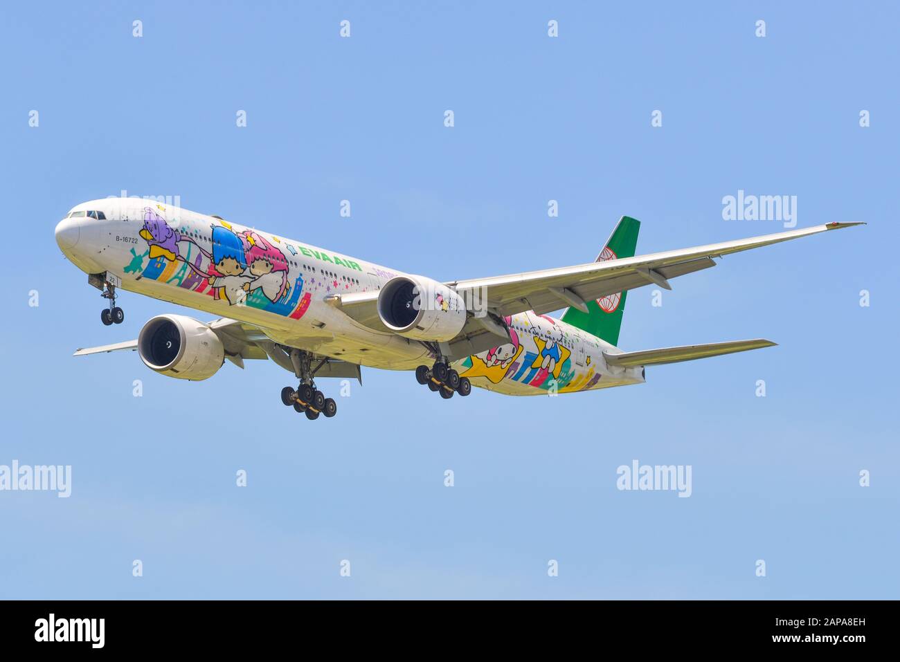 Singapore - Mar 27, 2019. B-16722 EVA Airways Boeing 777-300ER (Hello ...