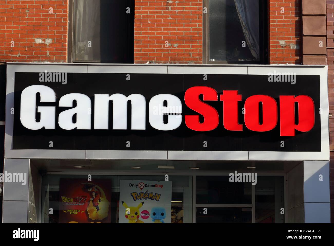 Gamestop store hires stock photography and images Alamy