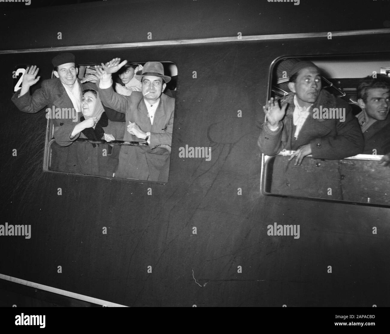 Hungarian refugees 1956 hi-res stock photography and images - Alamy