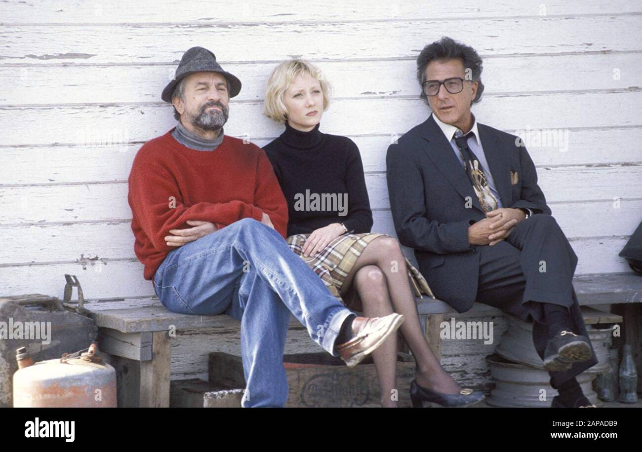 WAG THE DOG 1997 New Line Cinema film with from left Robert de Niro