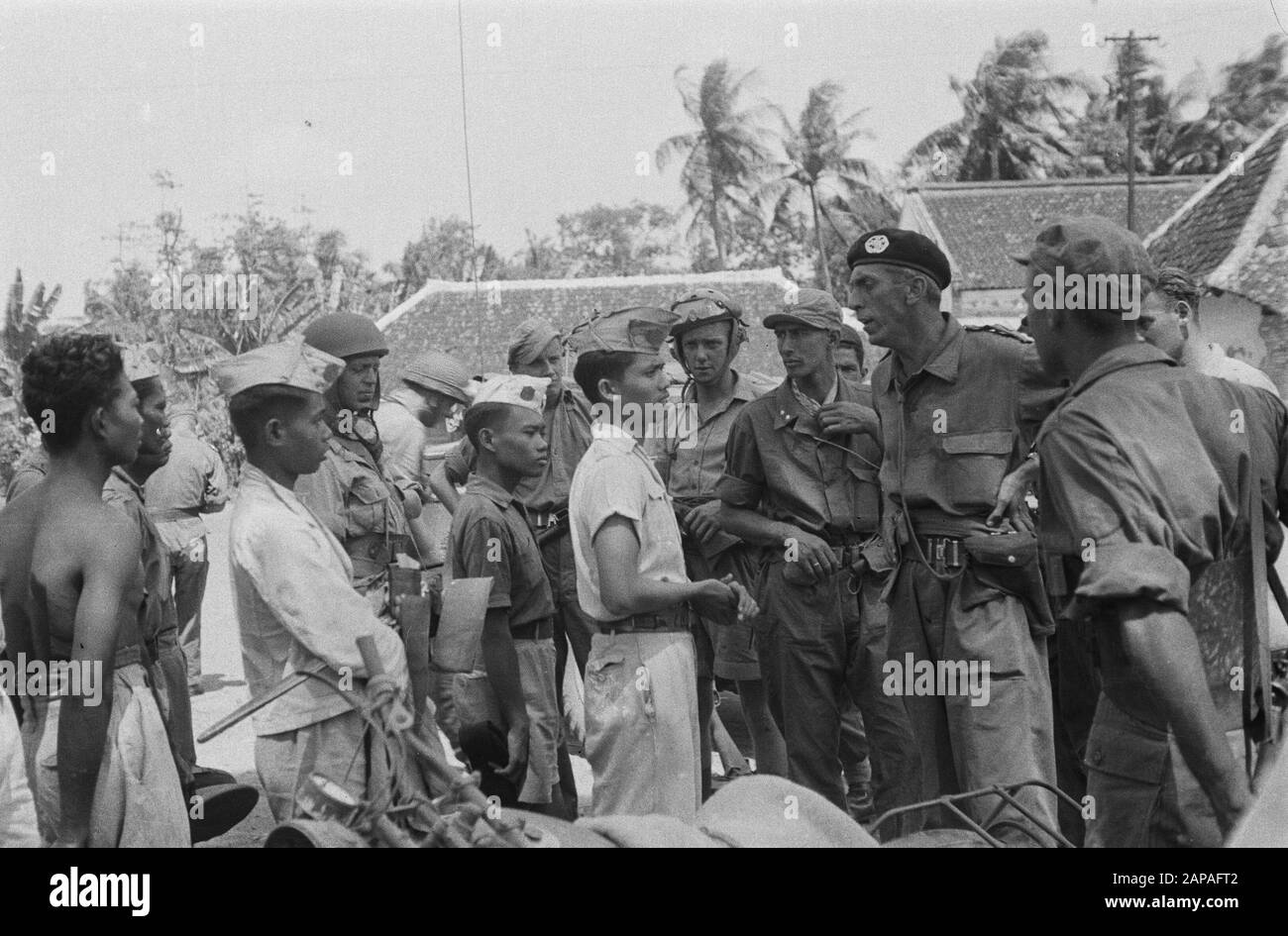 Action Cheribon Description: Cheribon 28-7-47. However, it took little effort to convince them that they did better to continue to fulfil their function Date: 28 July 1947 Location: Cheribon, Indonesia, Java, Dutch East Indies Stock Photo