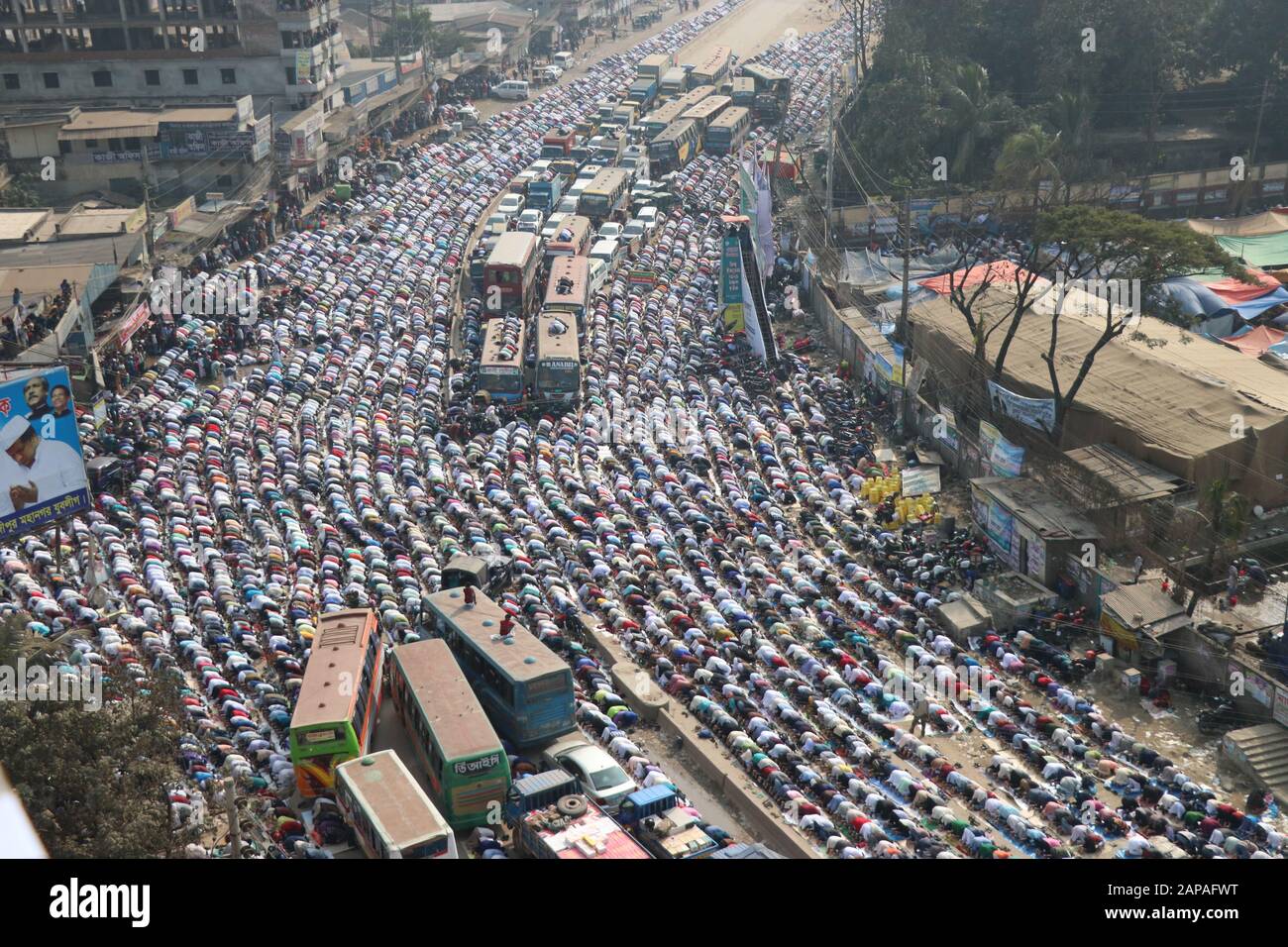 Turag Bishwa ijtama10Jan.,2020 Dhaka BangladeshThousands of devotees offer ...