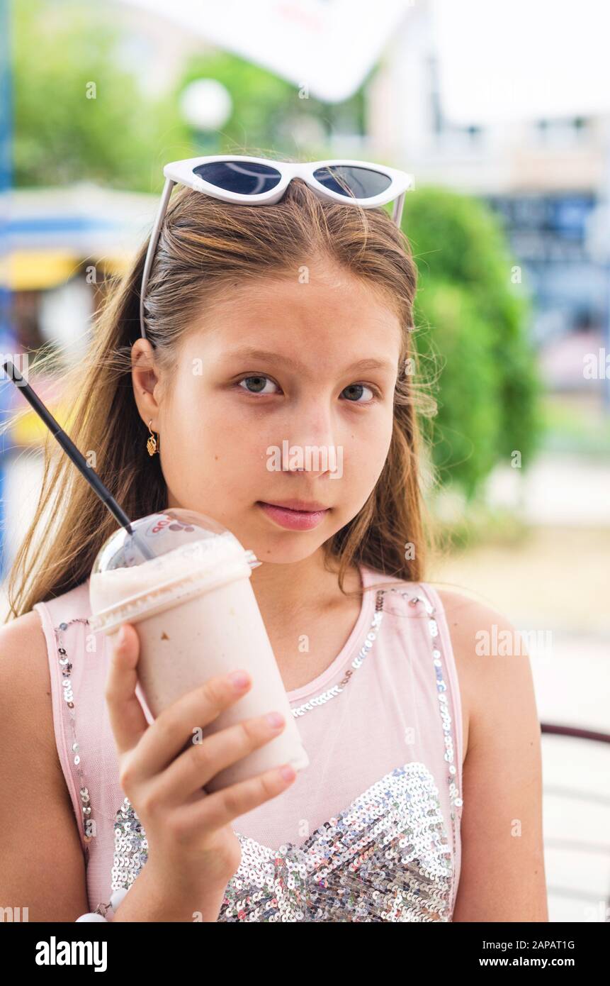 sunglasses for teenage girl