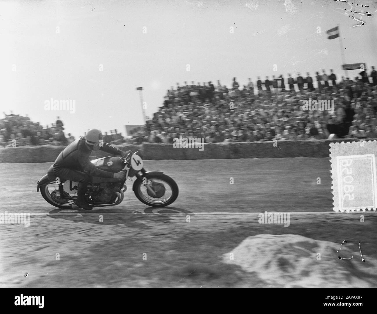 TT Assen 1953 Description: 500cc class. Winner Geoff Duke (England) at Gilera Date: 28 June 1953 Location: Assen Keywords: motorsport Person name: Duke, Geoff Institution name: TT Stock Photo