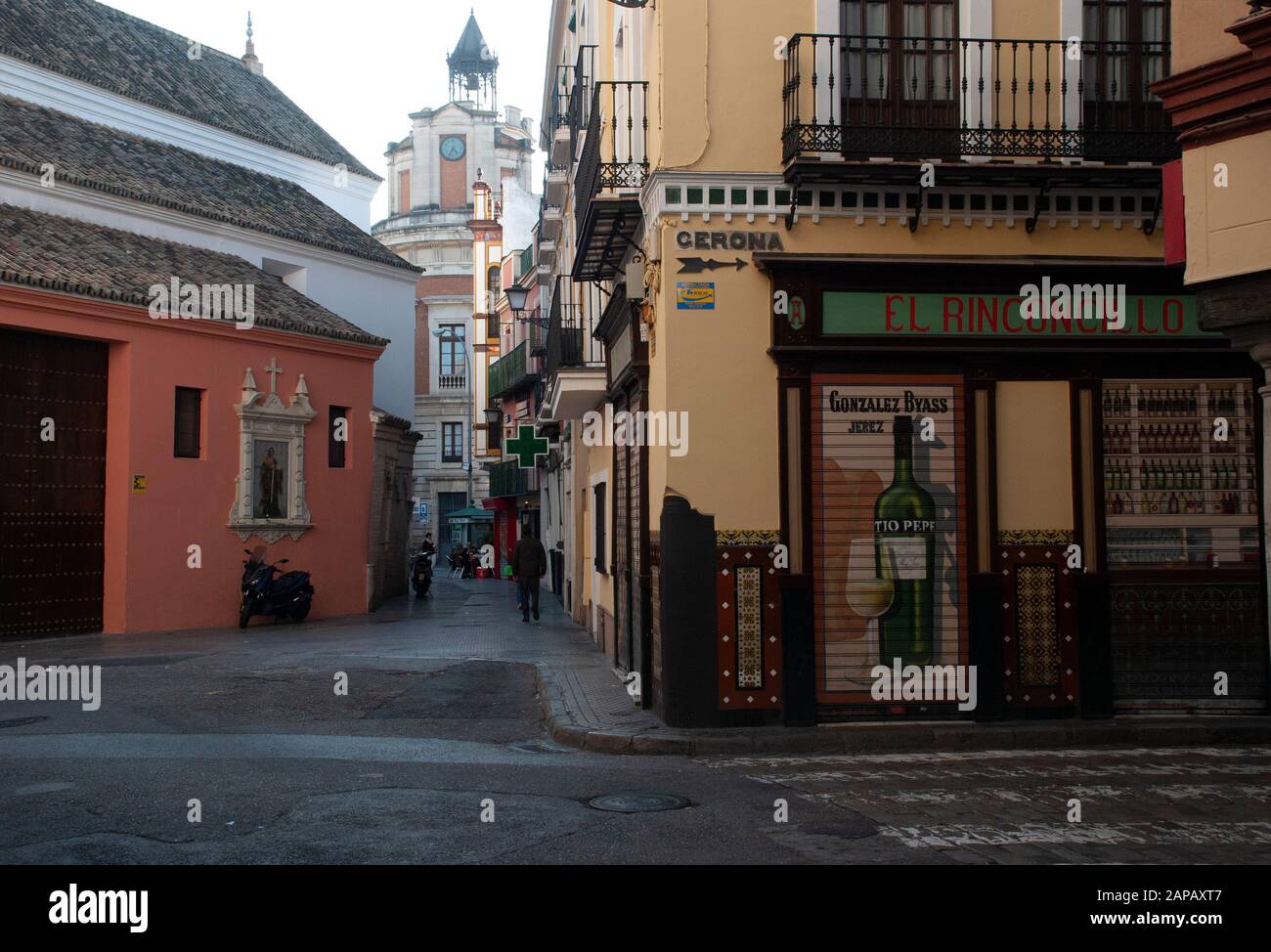 Seville Old High Resolution Stock Photography and Images - Alamy