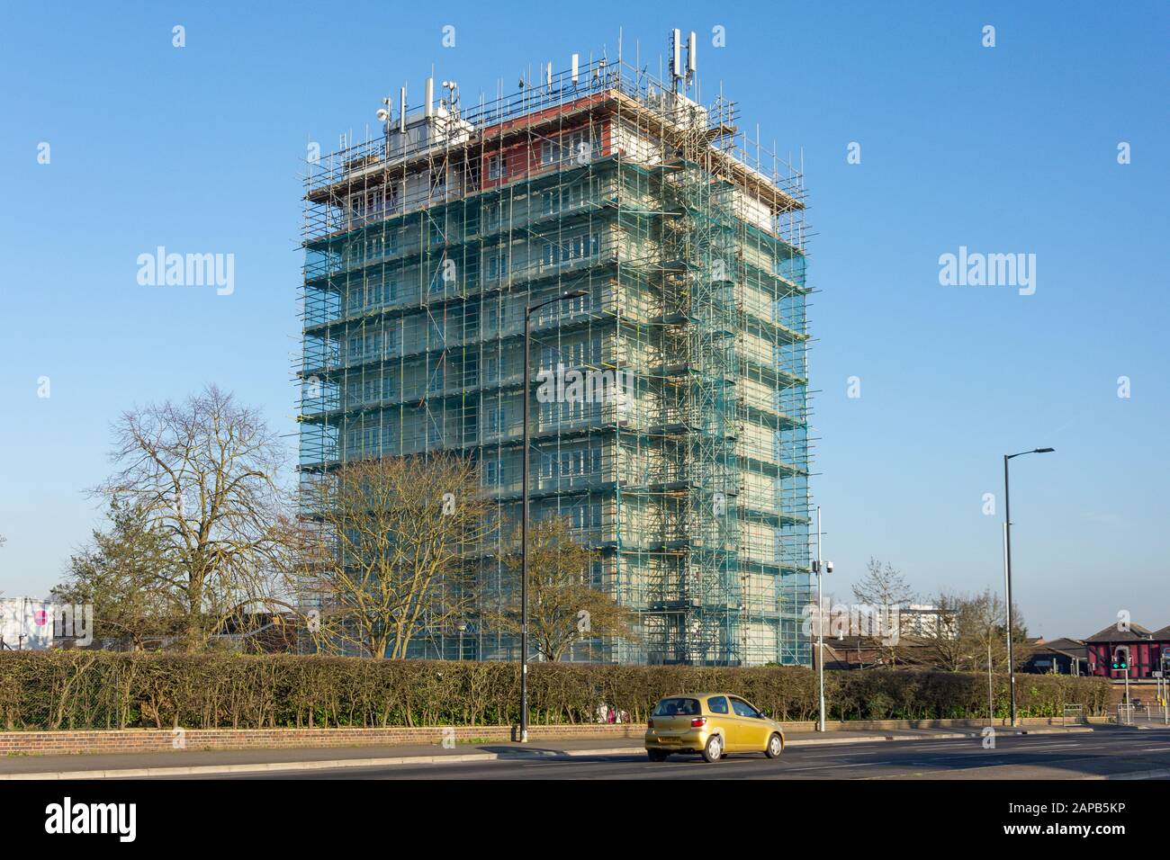 Cladding replacement on Poplar House, London Road, Slough, Berkshire, England, United Kingdom Stock Photo