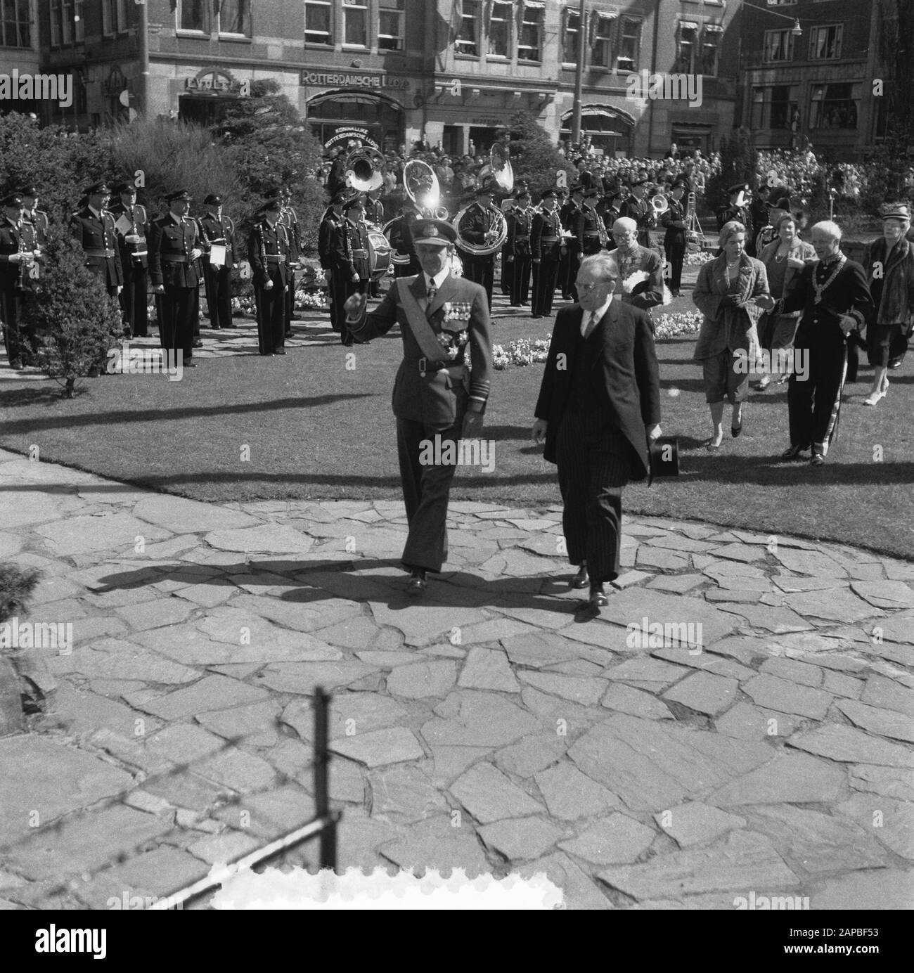 Выборы 1954 года плакаты. Апрель 1954. Апрель 1954. Апрель 1954. Впервые ндс был введен 10 апреля 1954 года во франции.