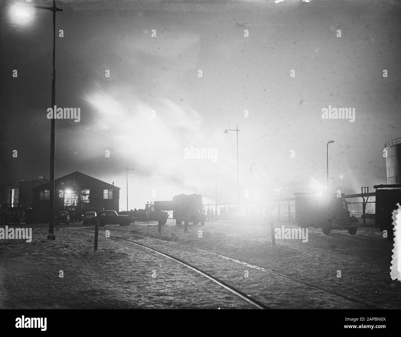 Fire in Pernis at BPM Date: March 3, 1954 Location: Pernis Keywords: BRAND Personal name: BPM Stock Photo