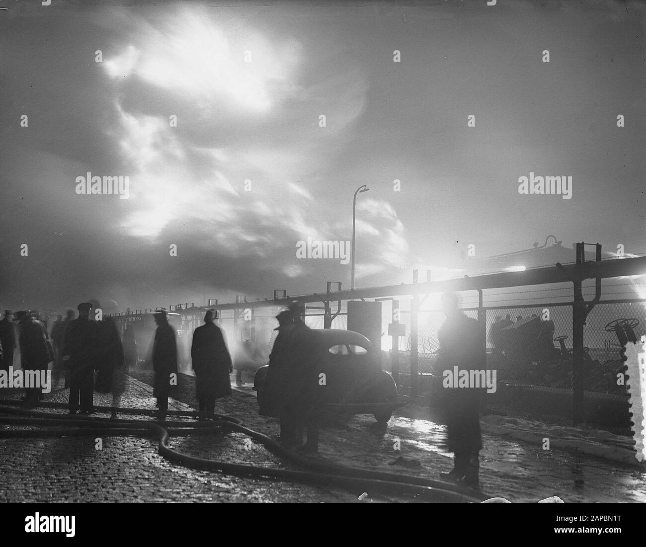 Fire in Pernis at BPM Date: March 3, 1954 Location: Pernis Keywords: BRAND Personal name: BPM Stock Photo