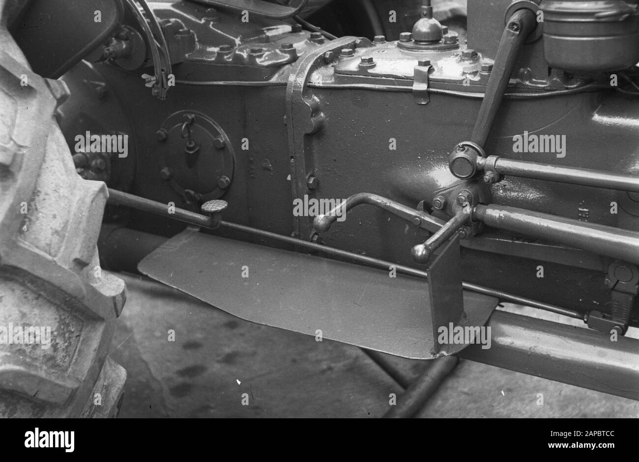 5x5 Pedal device tractor Date undated Keywords pedals, tractors Stock