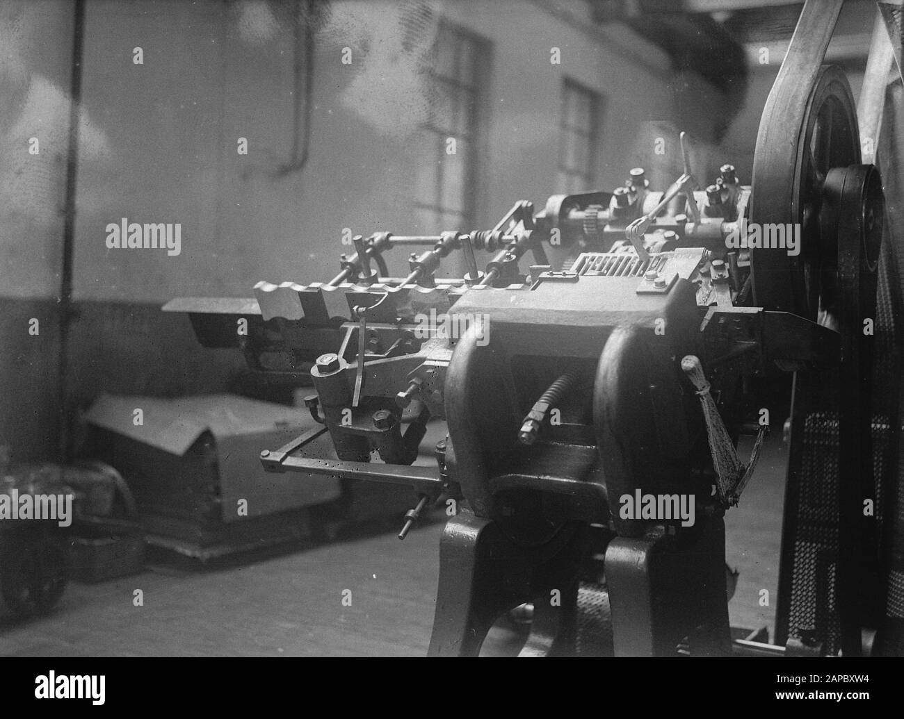 9x12 Hand stamp stamp machine Date undated Keywords ground punching