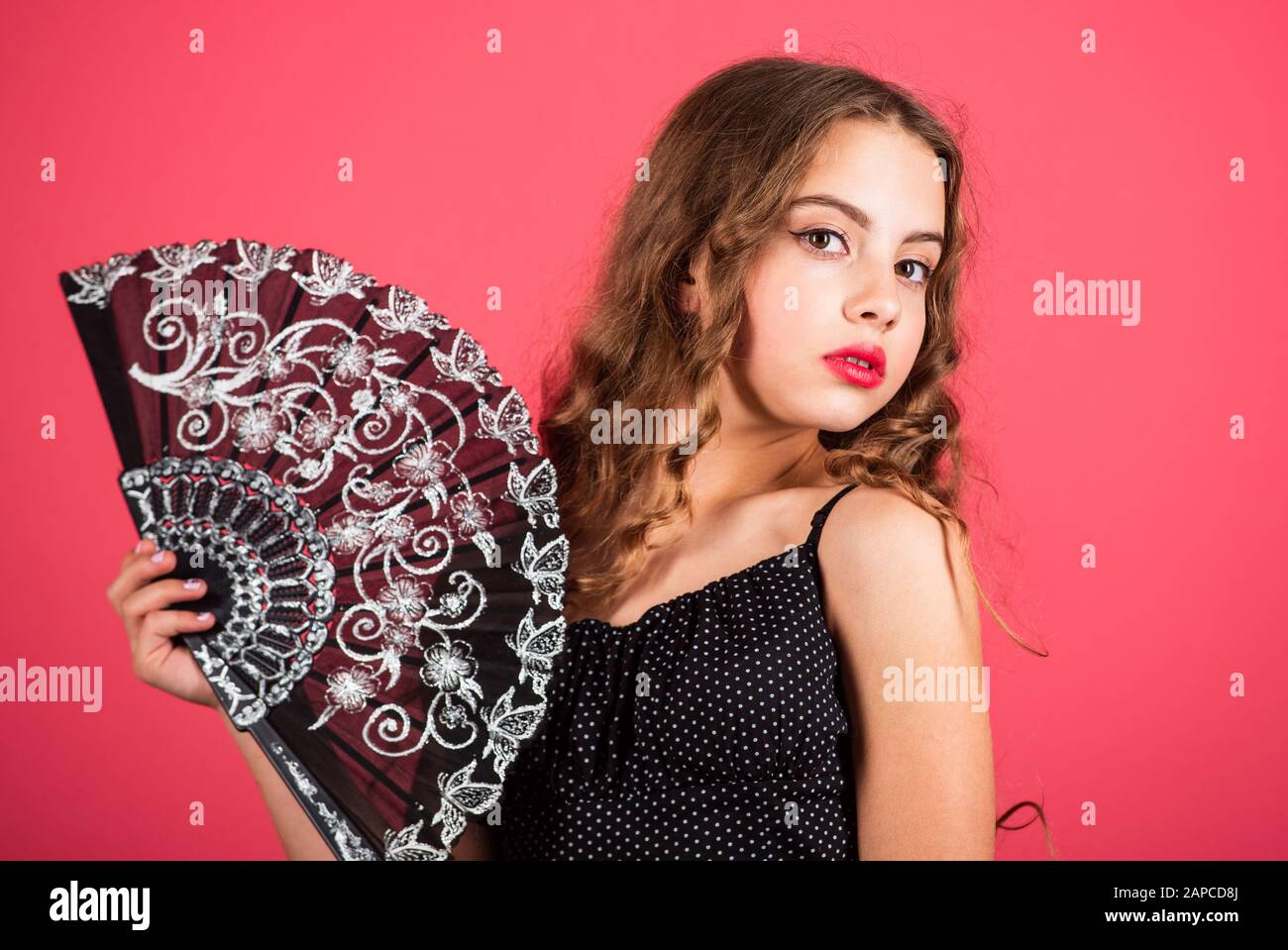 Elegant lady fanning hires stock photography and images Alamy