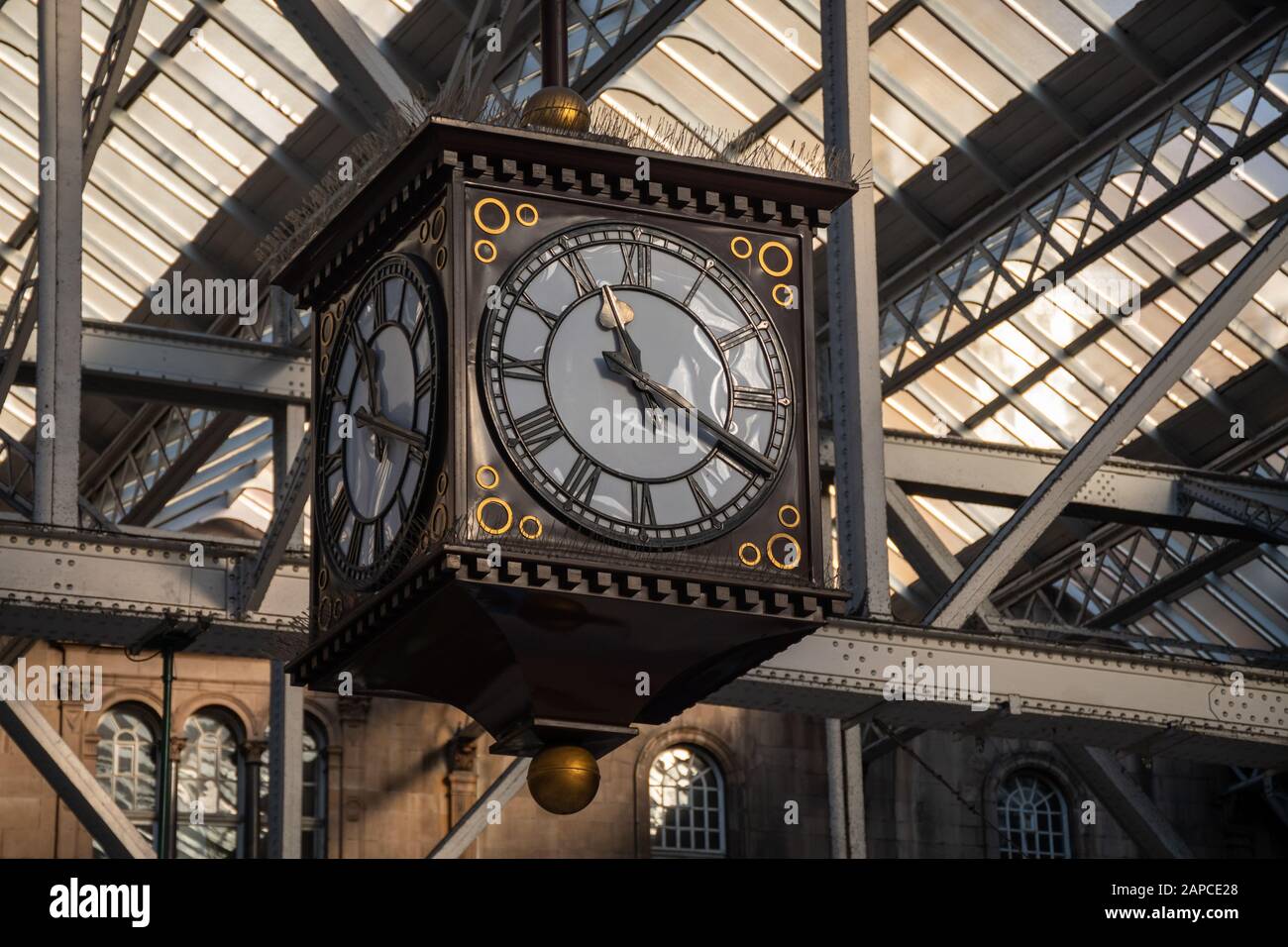 Glasgow Central Station's Famous Clock Stock Photo Alamy