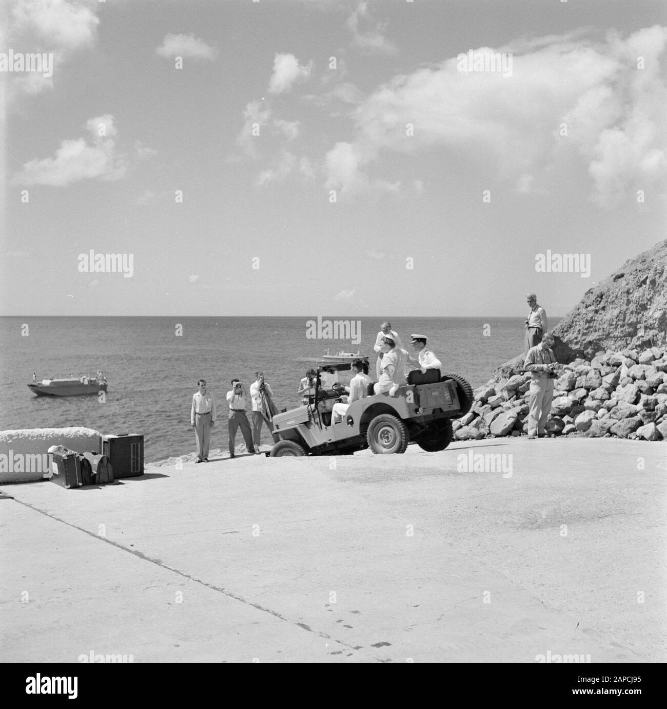 Couple In Jeep Black And White Stock Photos Images Alamy