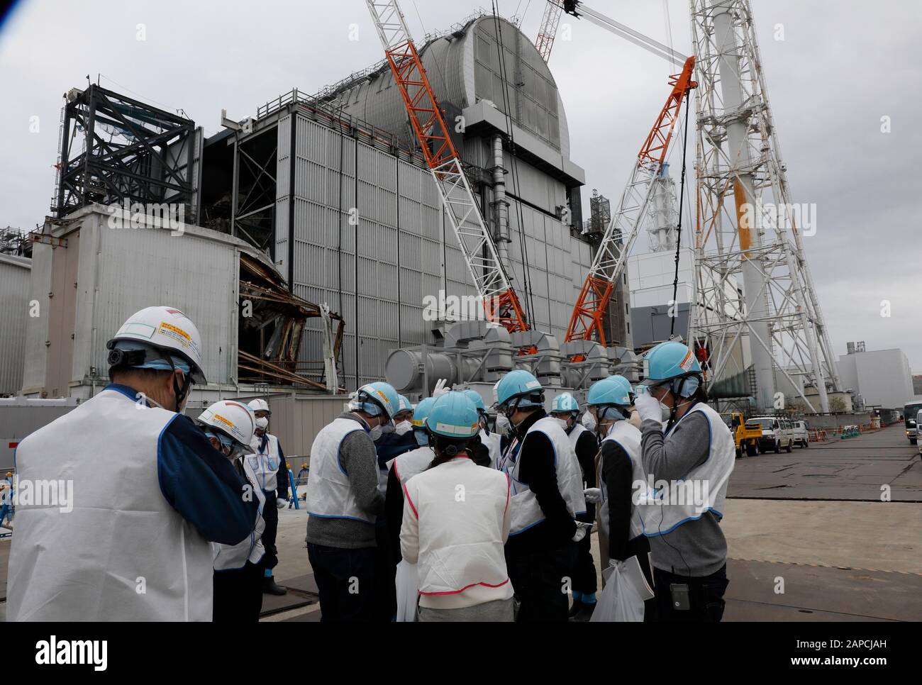 Аэс фукусима последствия. АЭС Фукусима-1. Авария на АЭС Фукусима-1. АЭС Фукусима-2. Япония 2011 АЭС.