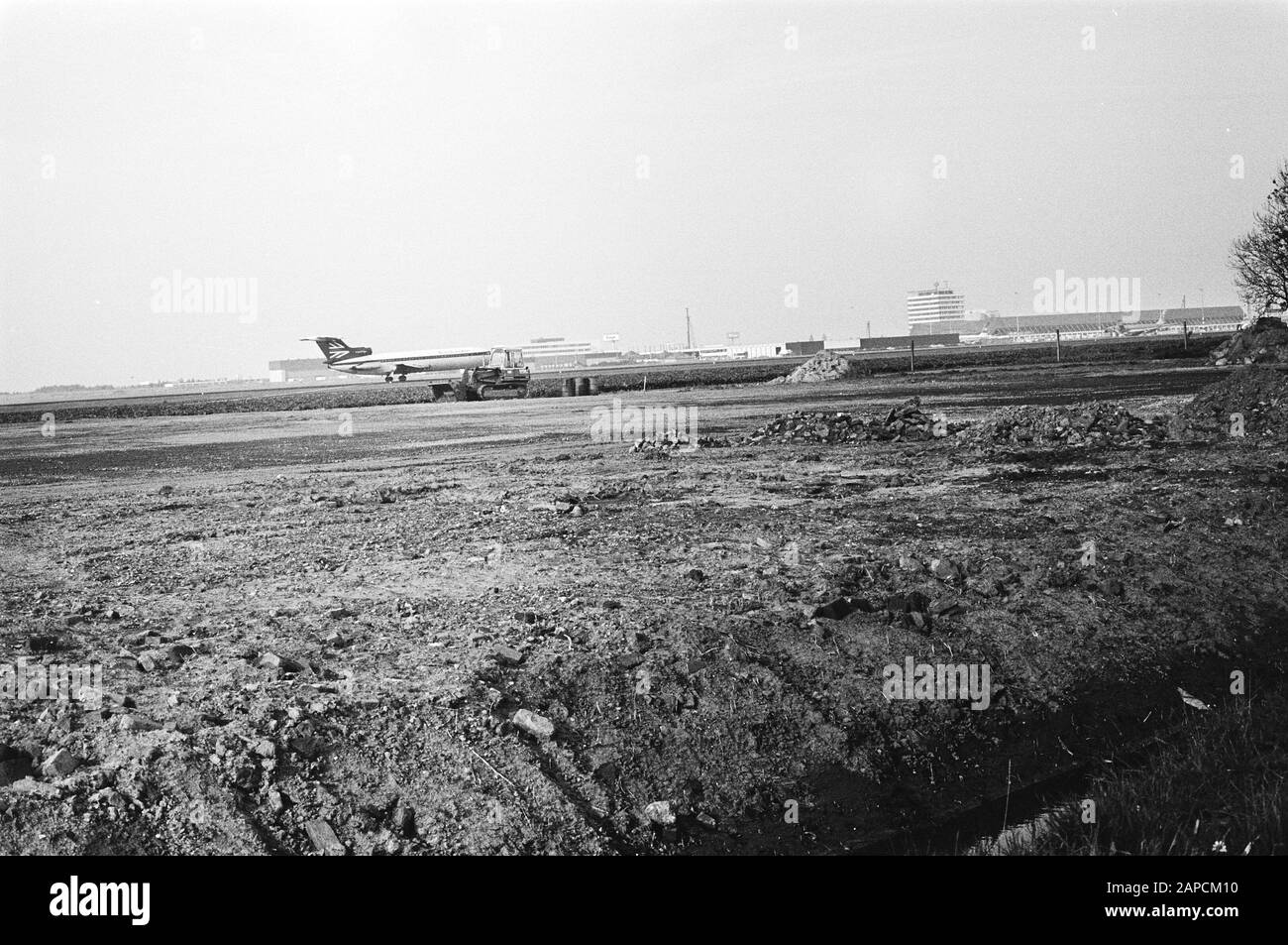 Construction of parking space for aircraft viewers Date: October 9 ...
