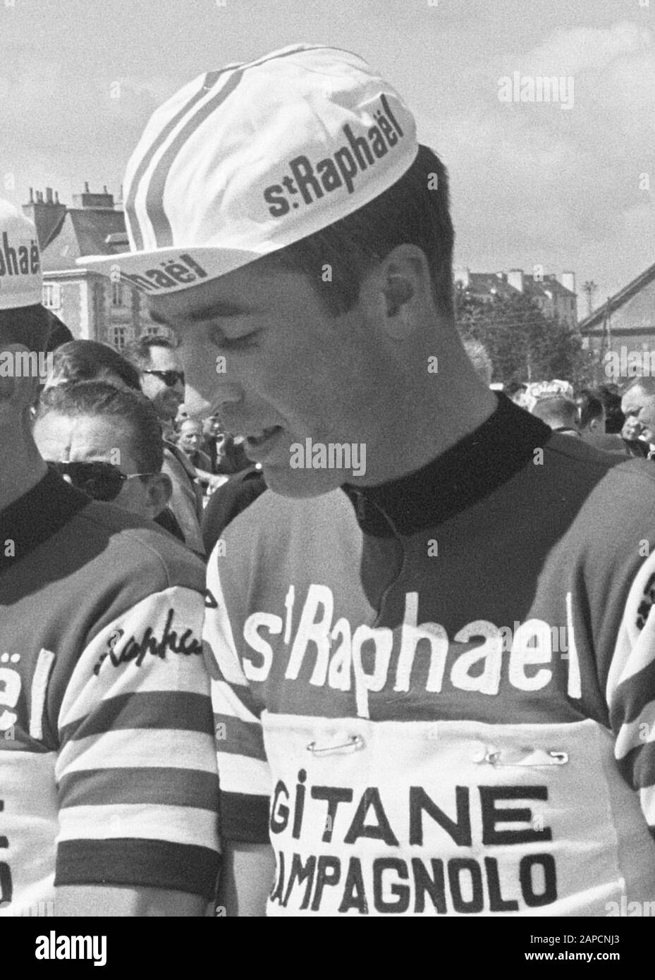 The St. Raphael-Gitanes team: Ab Geldermans Date: 24 June 1964 Stock Photo