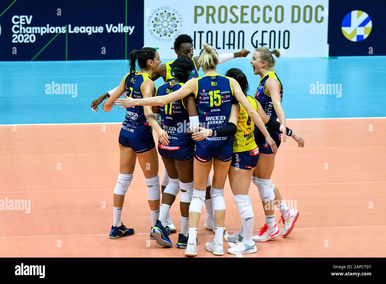 European volleyball league hi-res stock photography and images - Page 8 -  Alamy