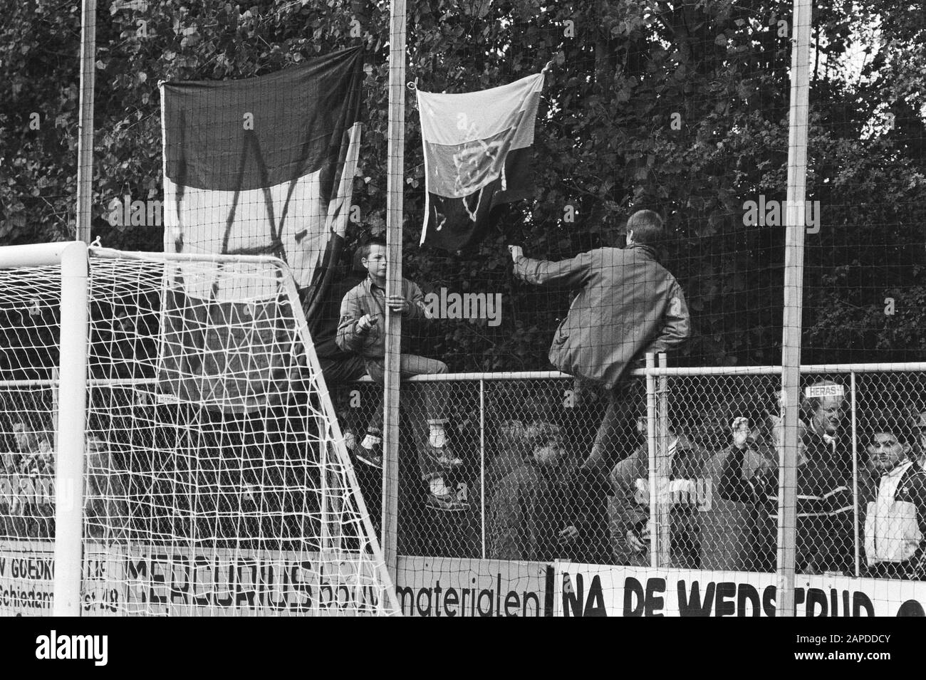 Vintage Fanion/Wimpel XVe FÊTE CANTONALE DES LUTTEURS 1981 (Neuf avec